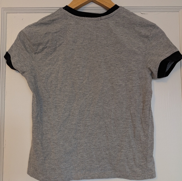 Streetwear Society Black and Gray Top - Picture 2 of 3